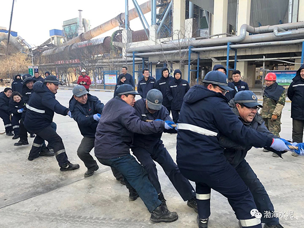 公司舉辦“愛我中華，慶祝新中國70周年”職工拔河、趣味運動聯(lián)誼賽——剪影